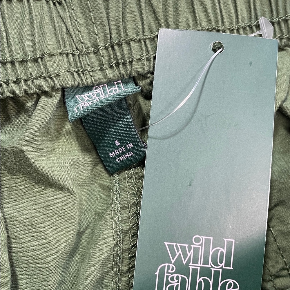 Wild Fable Mid Rise Baggy Cargo Utility Pants Green Size Small & XL Avail | NWT - Picture 9 of 10